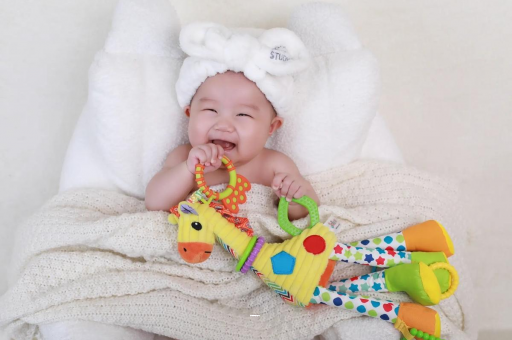 借卵生子咨询六个月宝宝突然发烧